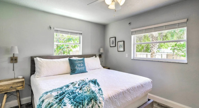 Коттедж Merritt Island Oasis w/ Pool ~ 7 Mi to Beach!