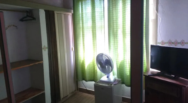 Pousada Encanto do Chafariz, Забронировать Отель Отели Тирадентис с парковкой, рядом с Tiradentes Serra Club, Парковка