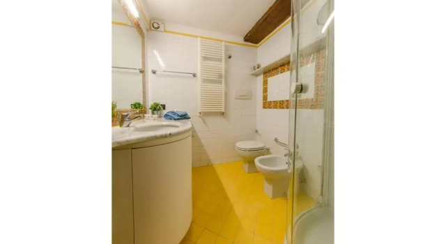 Апартаменты ALTIDO Colorful Flat for 5 close to Piazza De Ferrari