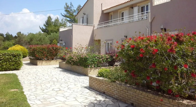 Marinos Apartments, Book Apartment Hotels in Lassi with Parking, Parking