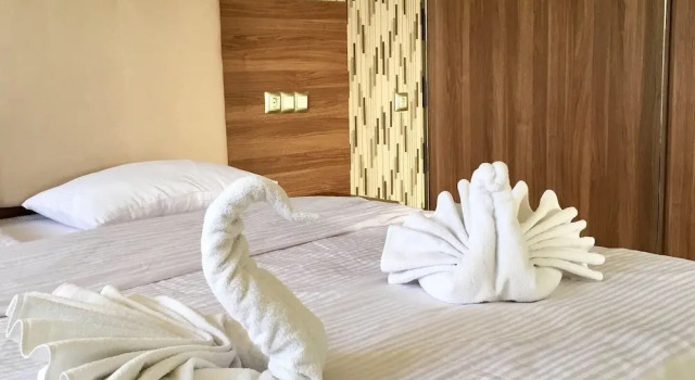 Полулюкс Bahas Hotel