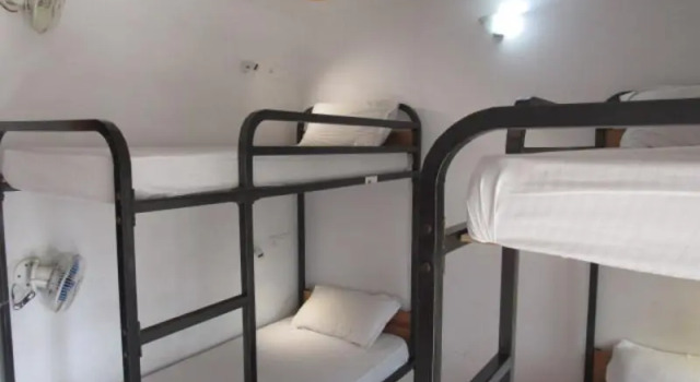 Кровать в общем номере (женский номер) HosteLaVie Varanasi