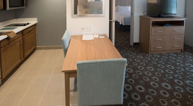 Четырёхместный люкс c 1 комнатой Homewood Suites By Hilton Paducah