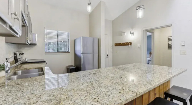 Cozy Winter Park Condo: Bike, Ski, & Hike!, Забронировать Апартаменты/квартира Апартаменты Винтер Парка, рядом с Body Kneads Massage and Pilates, Апартаменты/квартира