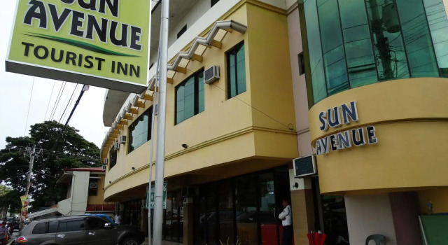 Sun Avenue Tourist Inn And Cafe, Rezervovat Hotel Wellness hotely v Tagbilaran, SPA