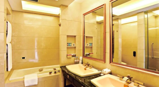 Номер Deluxe Imperial Palace Hotel