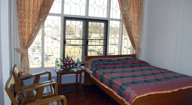 Naung Tong Hotel, Reserva ahora Hotel Kengtung Shan State