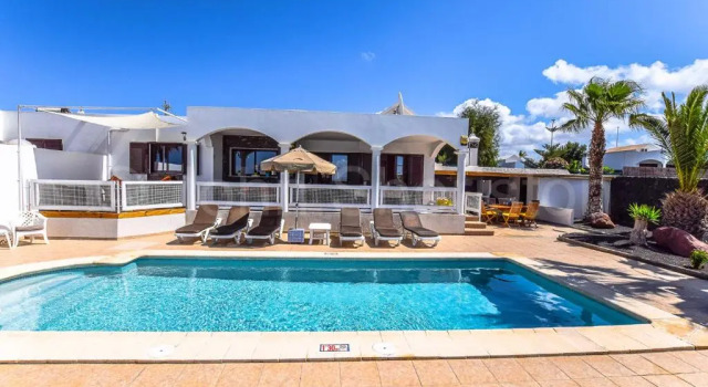 Вилла Villa Del Sol - LH133 By Villas Now Ltd
