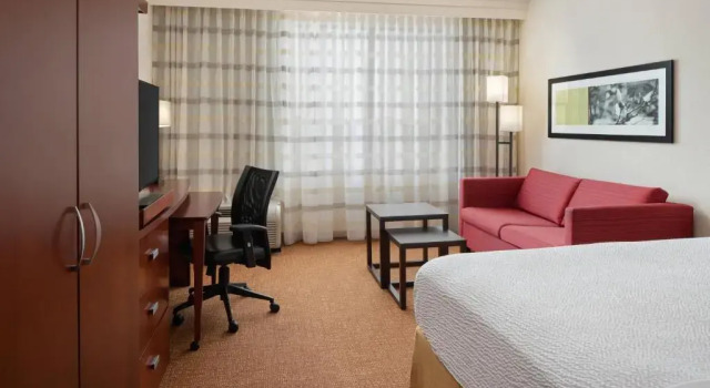 Номер Standard Courtyard Houston Kingwood