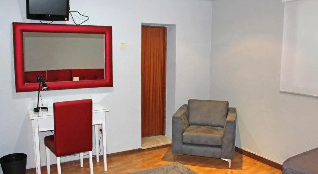 Трёхместный номер Standard Hotel Porto Nobre