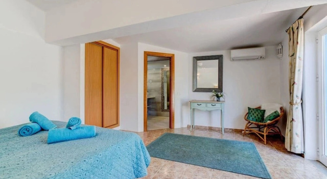 Коттедж Villa Vale Verde 5 Bedroom Villa, 10 min walk to