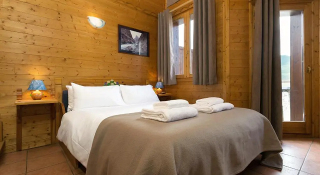 Madame Vacances Lodges des Alpages, Забронировать Отель Отели Ла-Плань-Тарантез 3 звезды, рядом с Горнолыжный подъемник Лё Франс, 3*