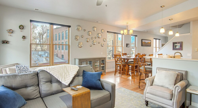 One-of-a-kind Riverside Condo in Downtown Salida, Book Lejlighed Salida Colorado