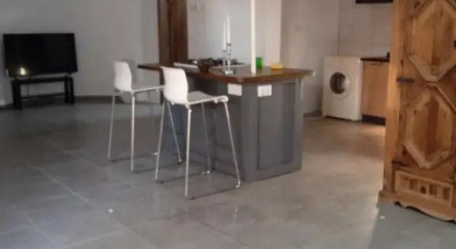 Deluxe pokoj Large basement house