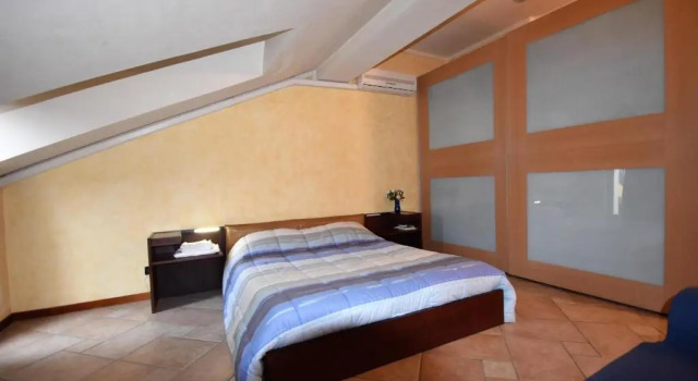 House Pedroni 1 by Holiday World, Забронировать Отель Отели Вербания с парковкой, рядом с Ботанические сады Виллы Таранто, Парковка