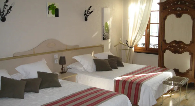 Номер Superior Logis Hôtel Restaurant Résidence