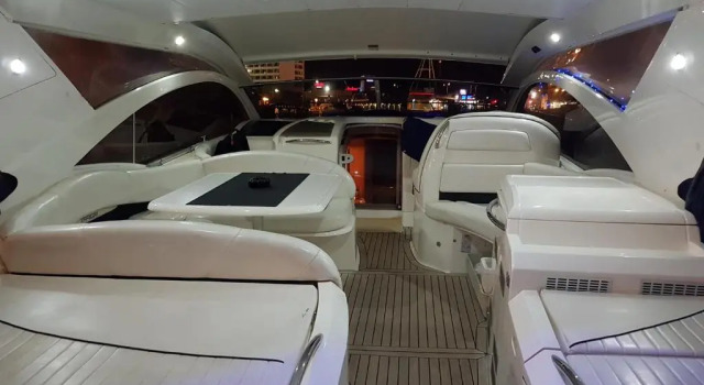 Номер Luxury с балконом и с красивым видом из окна Red Sea Yachts