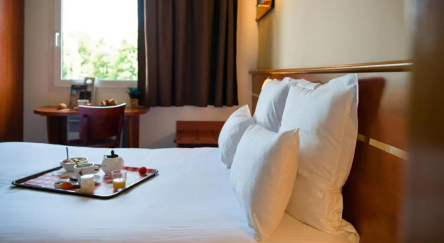 Двухместный номер Standard Brit Hotel Blois - Le Préma