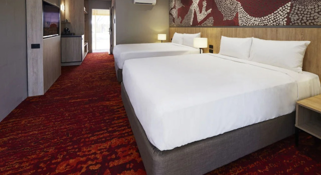 Четырёхместный номер Standard Outback Lodge