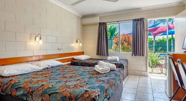 Двухместный номер Standard с видом на бассейн Demi View Motel