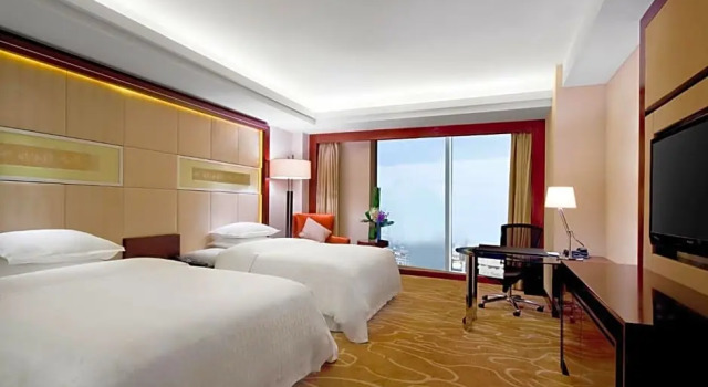Клубный номер Deluxe Sheraton Shanghai Hongkou Hotel