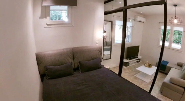 Renovated apartment in Kifissia Center near Metro G25, Κράτηση Διαμέρισμα Κηφισιά Αθήνα