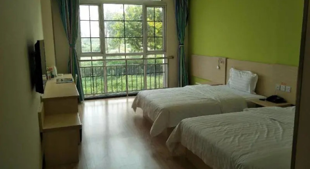 7Days Inn Tangshan Caofeidian University Town Branch, Book Hotel Tangshan Hebei