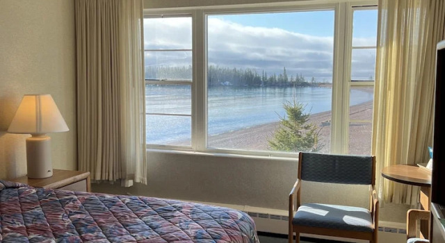 Двухместный номер Standard с видом на озеро The Shoreline Inn