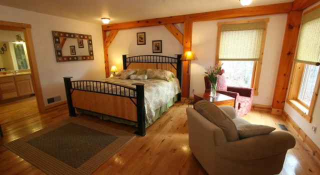 Brush Mountain Lodge, Buchen Sie Hotel Spring Mills Pennsylvania