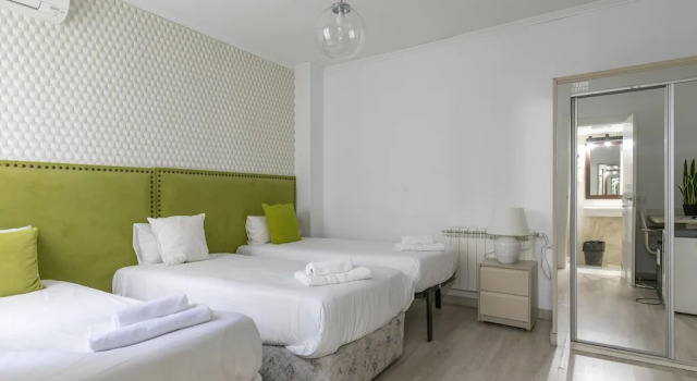 Трёхместный номер Standard H-A San Mateo Suites