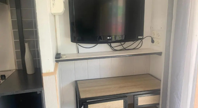 Petit appartement chez l’hôte avec piscine, Забронировать Апартаменты/квартира Марсель Буш-дю-Рон
