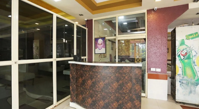 Oyo 24097 Hotel Gangotri, Забронировать Отель Отели штата Махараштры 3 звезды, 3*
