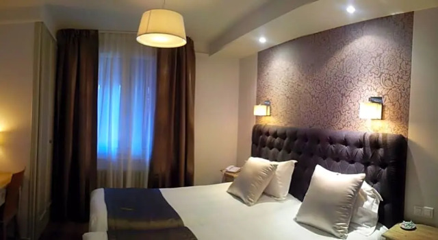 Номер Comfort Hôtel Mireille