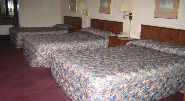Relax Inn Warrenton, Rezerwuj Hotel Hotele w Warrenton z parkingiem, Parking