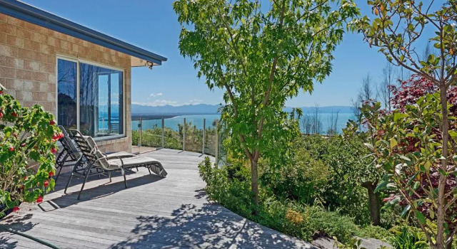 Апартаменты Seabreeze Nelson Studio Apartment