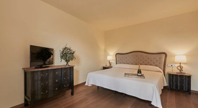 Vila Bella, Book Hotel Torroella de Montgrí Baix Empordà