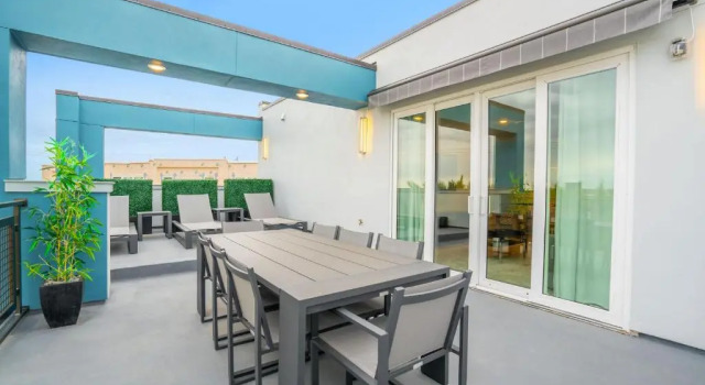 Апартаменты Trendy Condo With Foosball Table Near Disney With Resort & Waterpark Access - B26-210