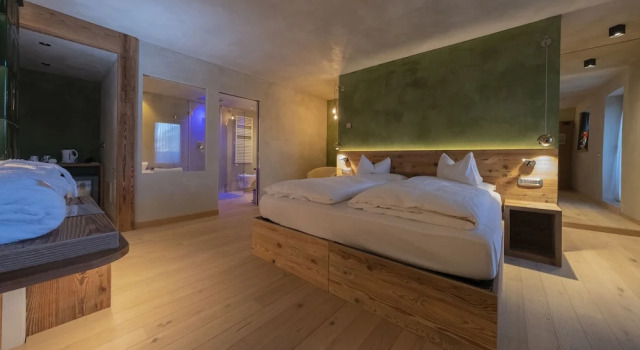 Полулюкс Deluxe Larice La Roccia Wellness Hotel
