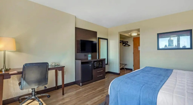 Двухместный номер Premium The Capitol Hotel