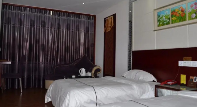 Двухместный номер Deluxe Kairuisi Hotel
