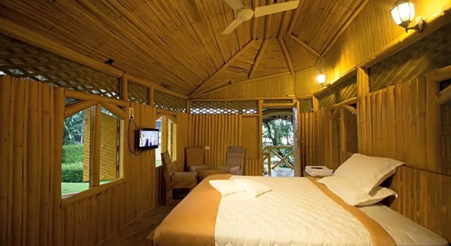 Коттедж Misty Hills Resort