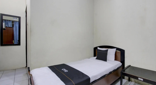 Standard room Capital O 93024 Hotel Ganesha