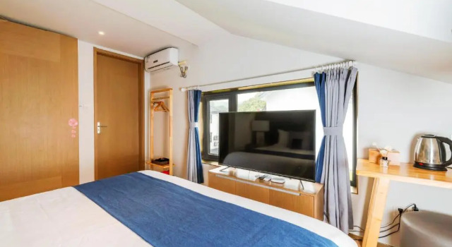 Двухместный номер Standard с видом на горы Hangzhou Ziwei Boutique Homestay