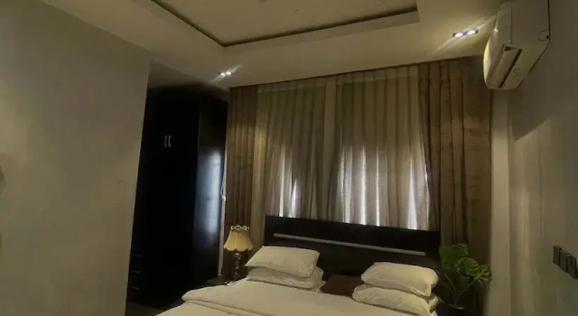Апартаменты Deluxe Reign Luxury Apartment