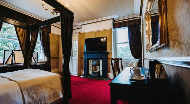 Двухместный люкс Superior Brook Hall Hotel