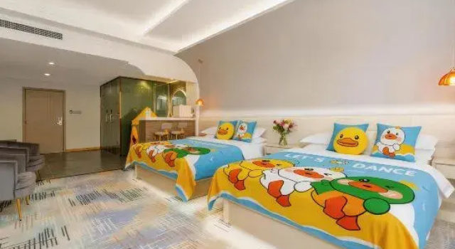 Семейный тент Oasis island · s Hotel (Dunhuang Shazhou night market)