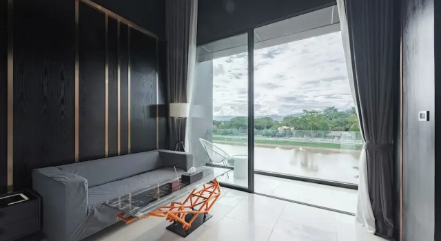 Двухместный номер Standard с балконом и с видом на реку The Grandiose Hotel Chiang Rai เดอะแกรนด์ดิโอสเชียงราย