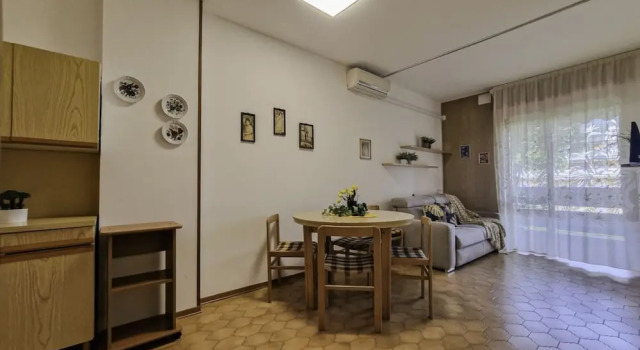 Lovely and Serene Flat Near Pluto Beach, Prenota Appartamento Hotel a Veneto con parcheggio, Parcheggio