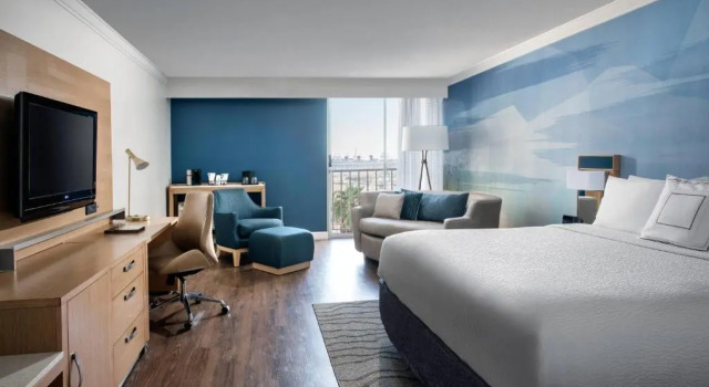 Двухместный номер Deluxe с видом на гавань Courtyard by Marriott Long Beach Downtown