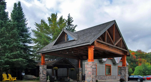 Четырёхместный номер Standard с балконом Hidden Valley Resort, an Ascend Collection Resort